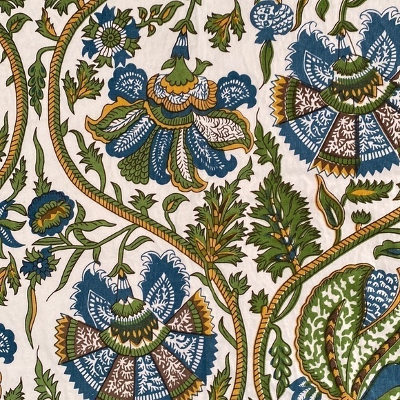 Table runner cotton Floral flower blue green yellow vines foliage - Picture 2 of 6